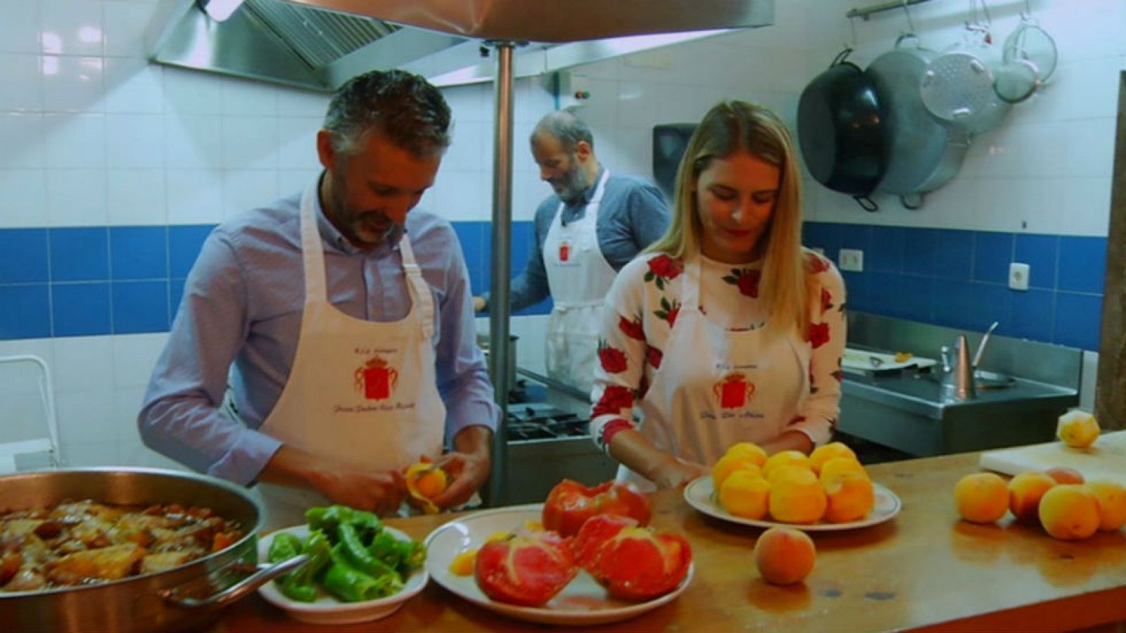 Al rico melocotón al vino