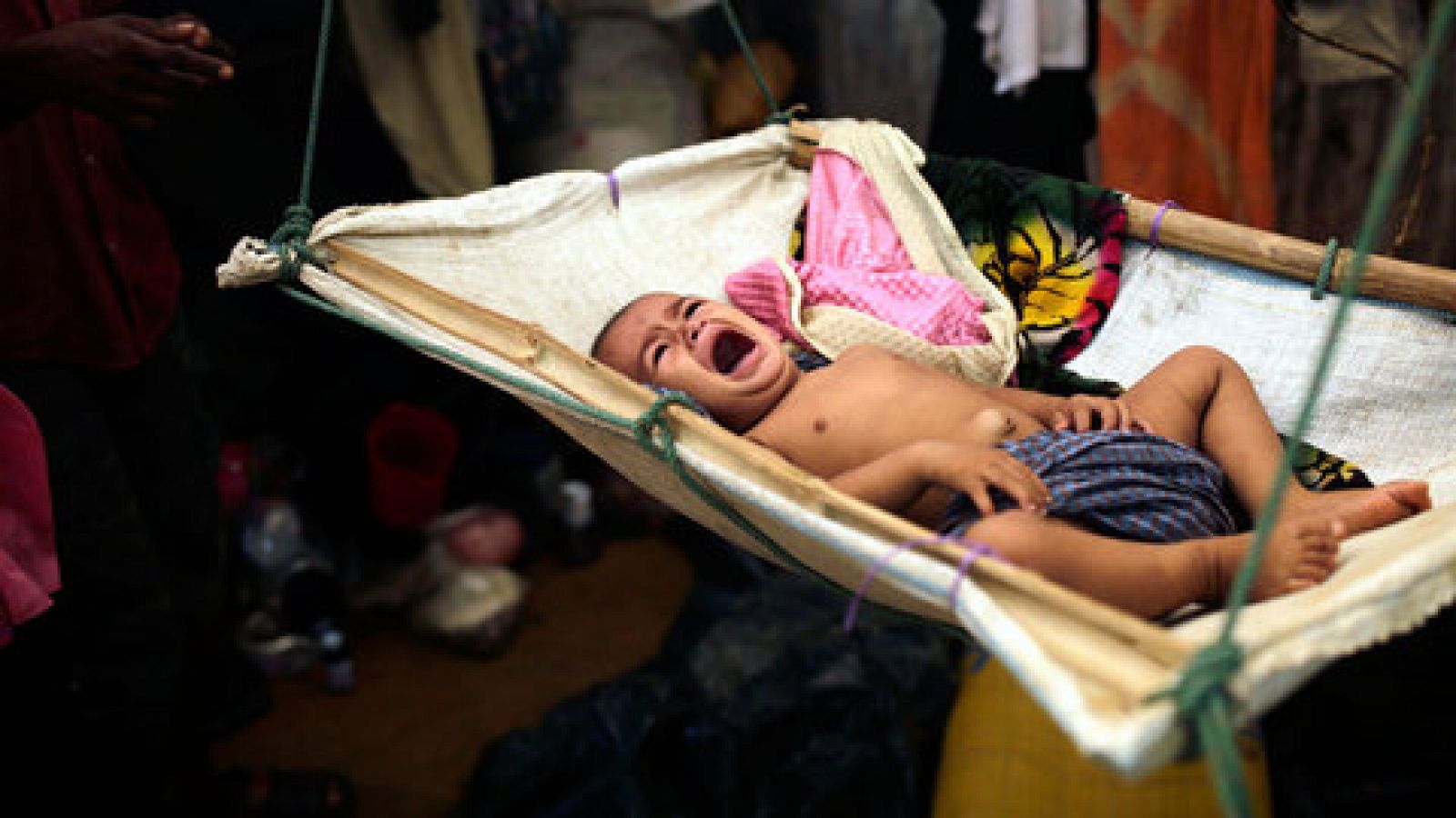 Telediario 1: 400.000 rohinyá malviven en campamentos de refugiados en Bangladesh | RTVE Play
