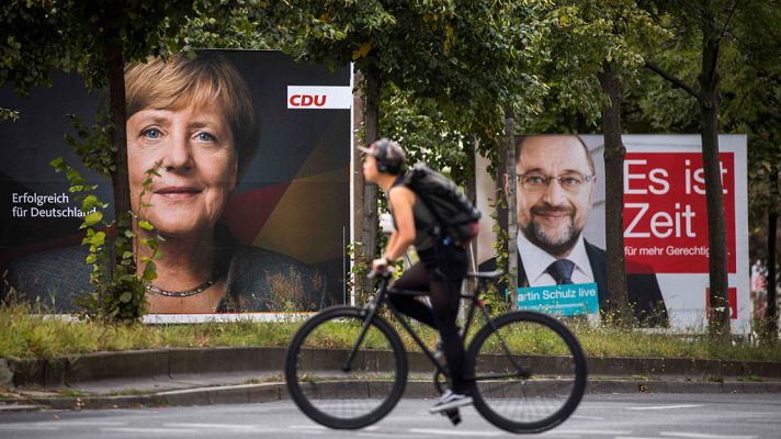 Telediario 1 - Todos los sondeos son favorables a la CDU de Angela Merkel