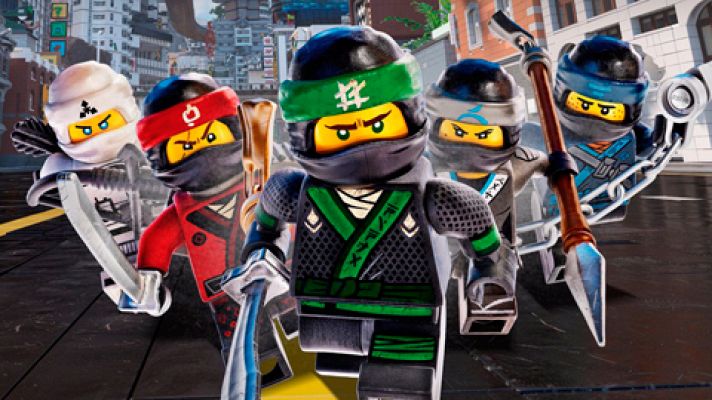 Carlos Santos: "'La Lego Ninjago película' es muy divertida y un poco macarra"