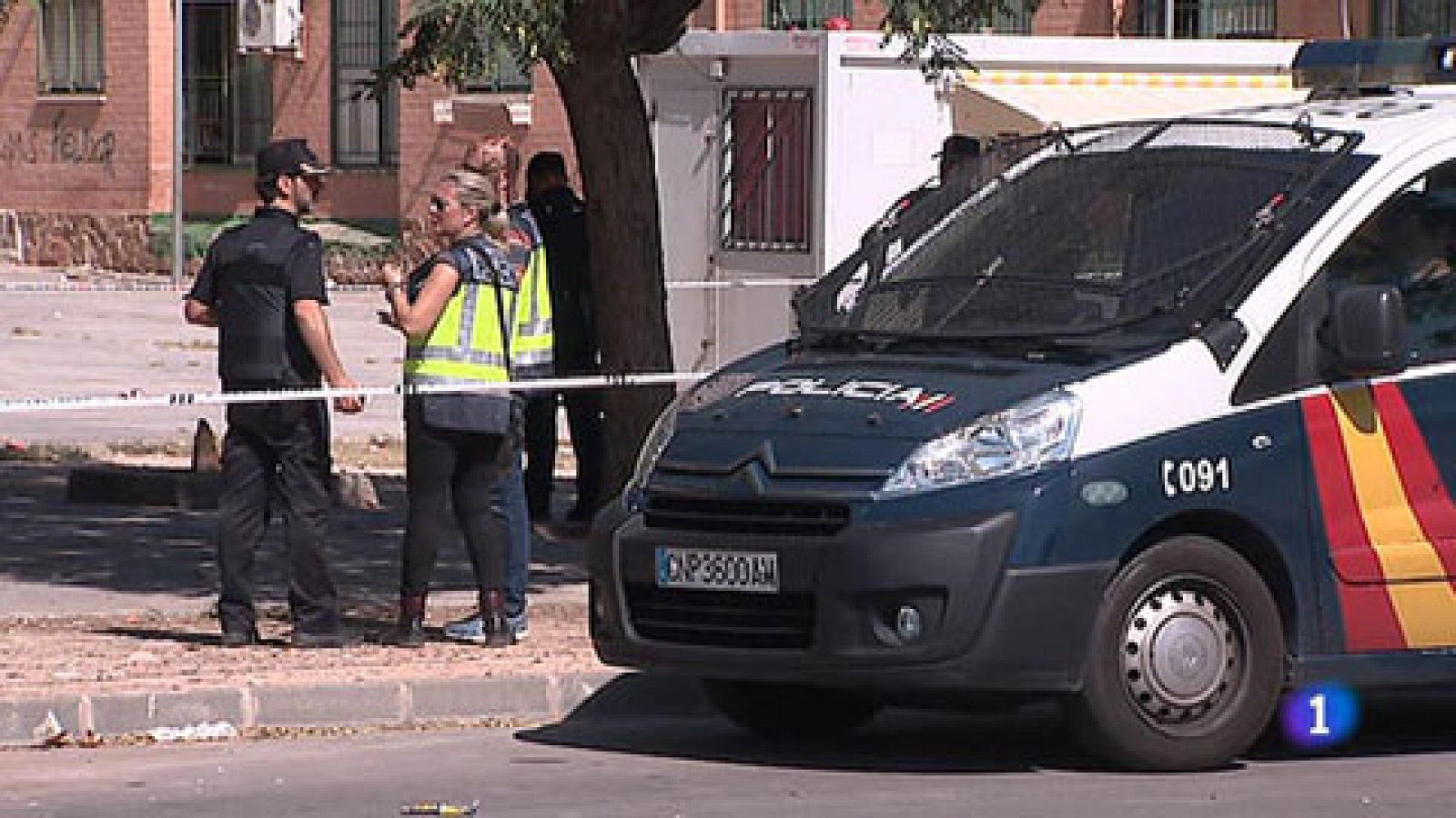 Telediario 1: Tres heridos en un tiroteo en Paterna | RTVE Play