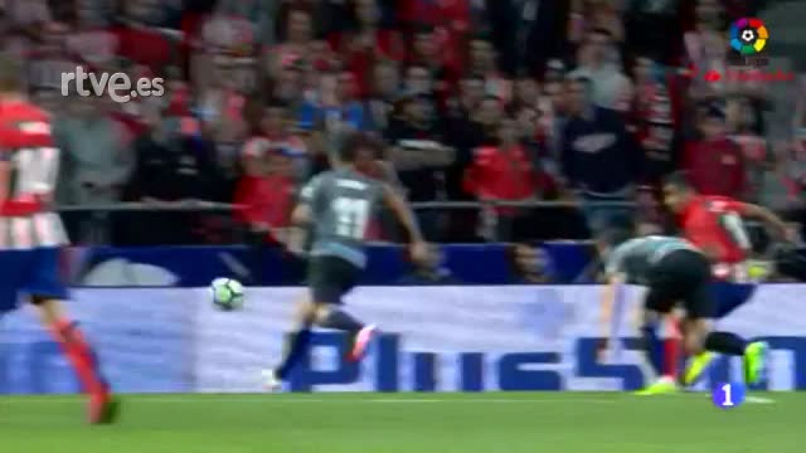 El Málaga se enfrenta al Valencia en Mestalla | RTVE Play