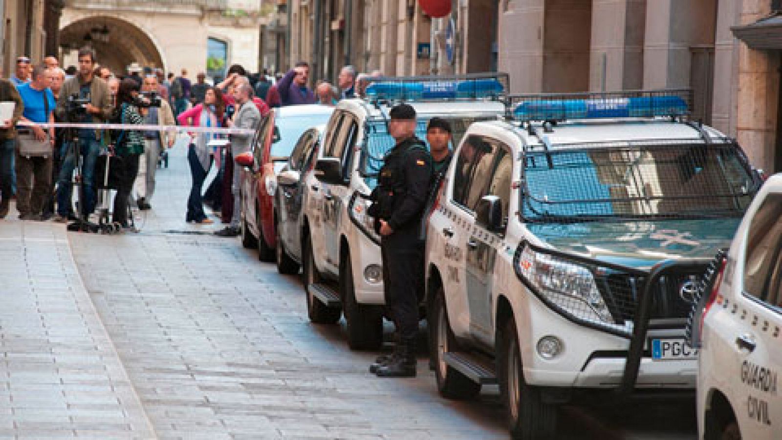 Telediario 1: La Guardia Civil registra la compañía de aguas de Girona por presunta malversación en la etapa de alcalde de Puigdemont | RTVE Play