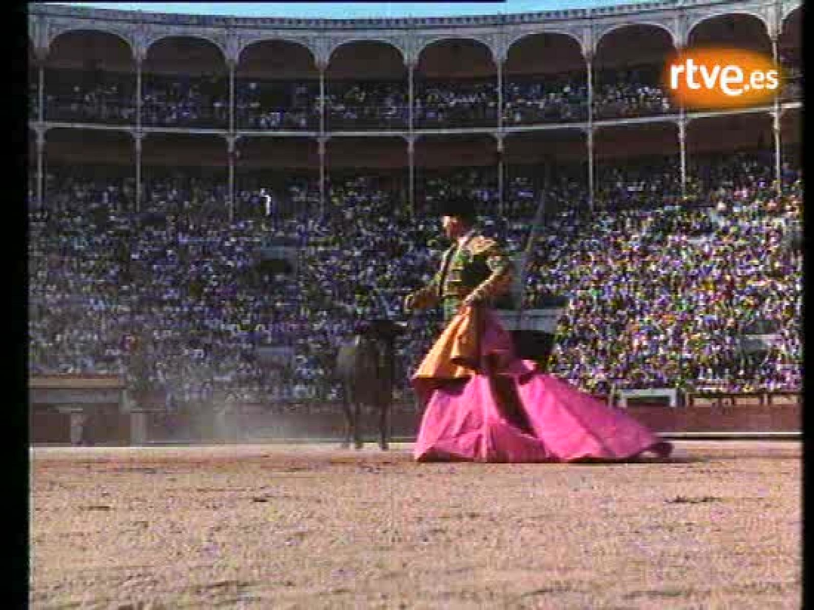 Tip y Top: Tarde de toros