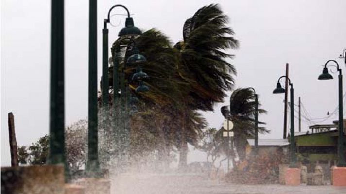El "extremadamente peligroso" huracan María, a pocas horas de tocar tierra en Puerto Rico