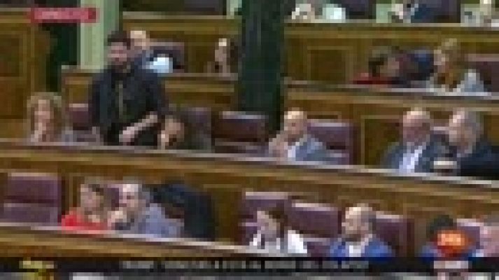 ERC abandona el Congreso tras un duro enfrentamiento entre Rufián y Rajoy