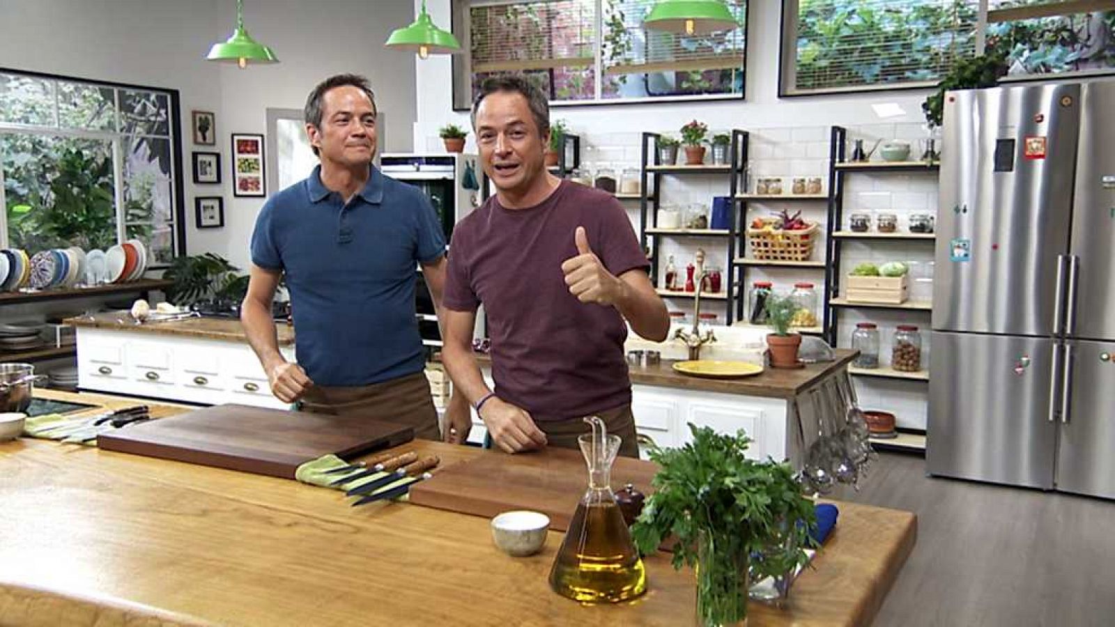 Torres en la cocina: Tartar de remolacha y bacalao en salsa verde | RTVE Play