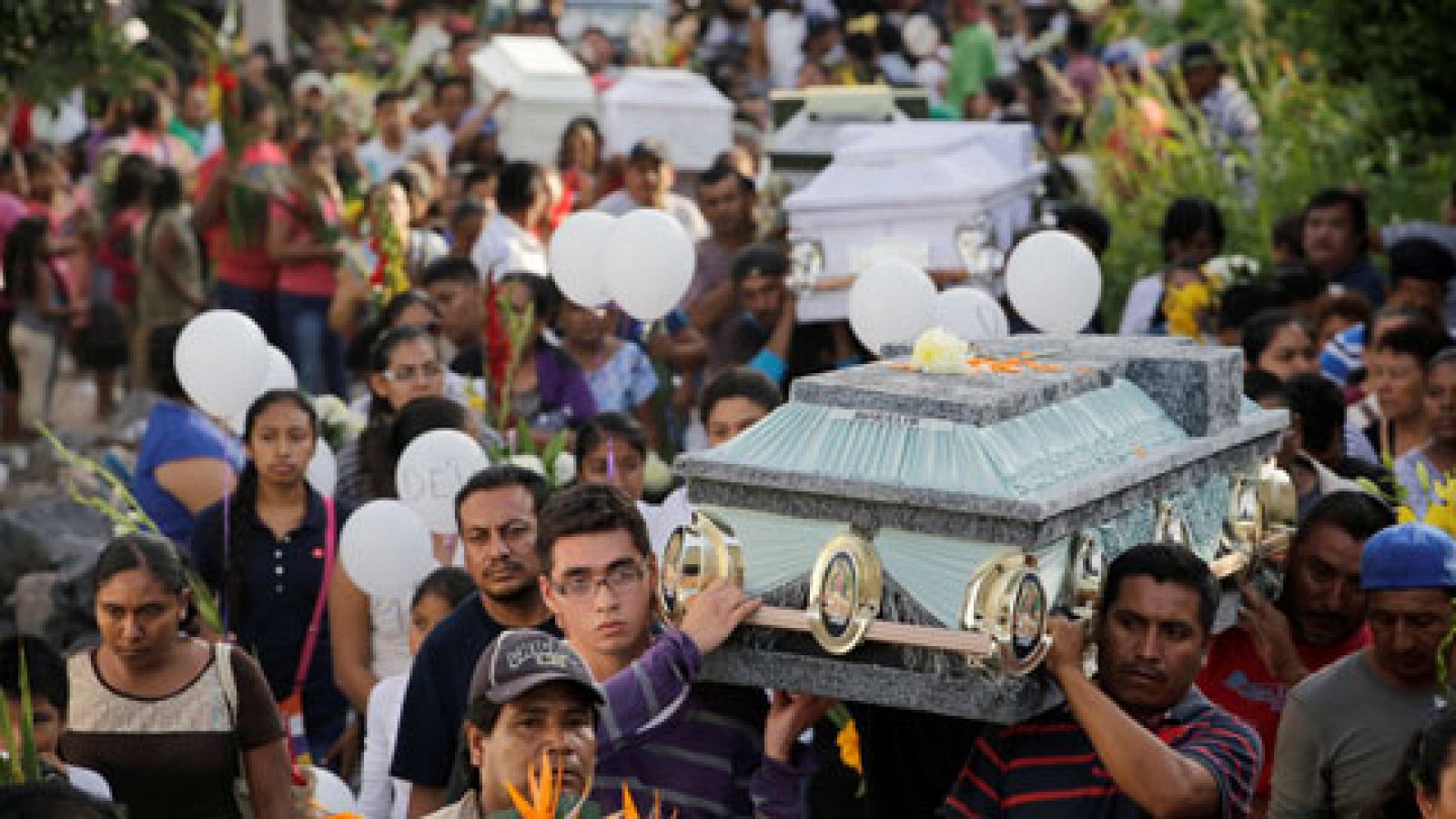 Telediario 1: Confirmada la identidad del español fallecido en el terremoto de México | RTVE Play