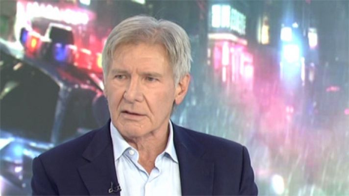 Telediario 1 - Los replicantes no se distinguen de los seres humanos en 'Blade Runner 2049'