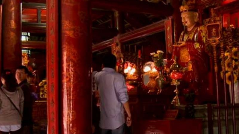 Espa�oles en el mundo - Hanoi - ver ahora 