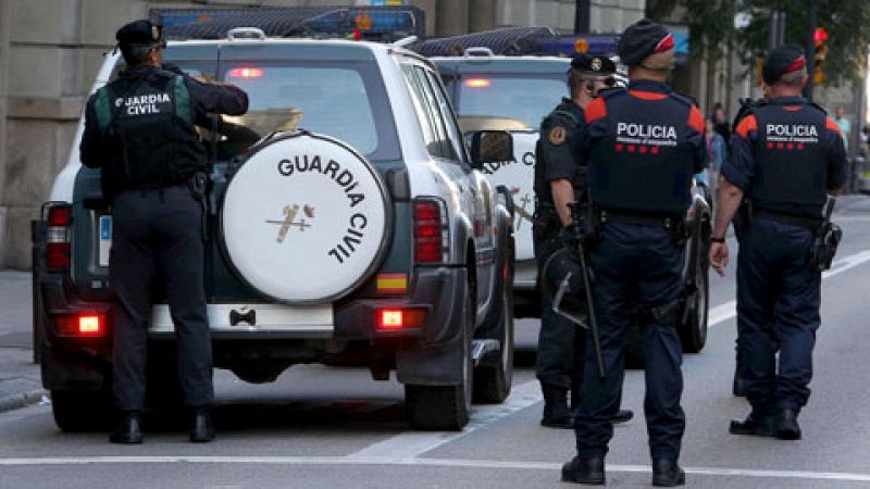 Interior asume la coordinación de las fuerzas de seguridad de Cataluña, pero niega que retire competencias a los Mossos