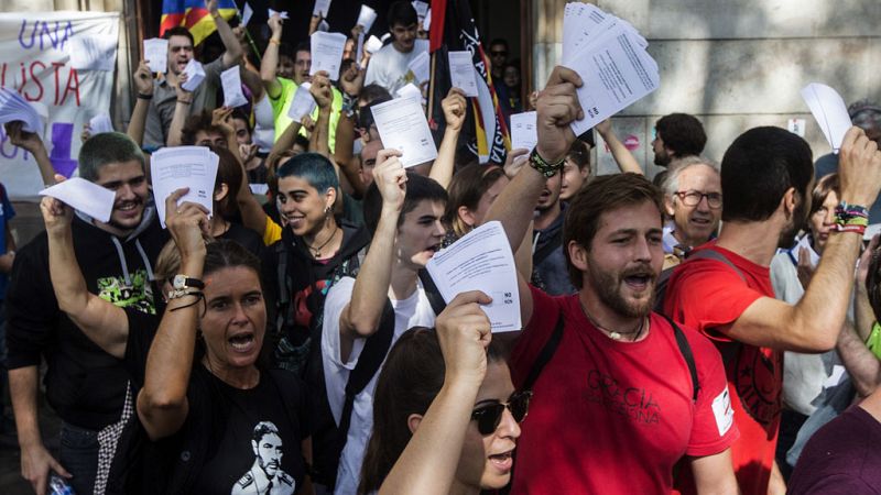 ANC y Omnium Cultural aseguran haber repartido un millón de papeletas para el 1-O