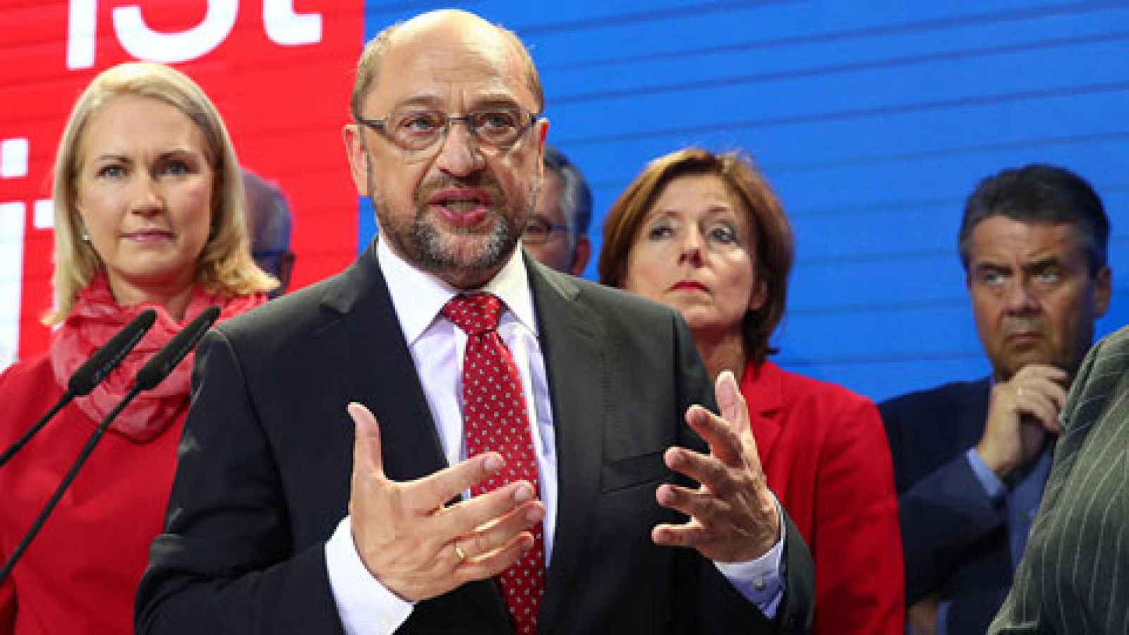 Informativo 24h: Schulz reconoce la derrota histórica del SPD y anuncia el fin de la coalición con Merkel | RTVE Play