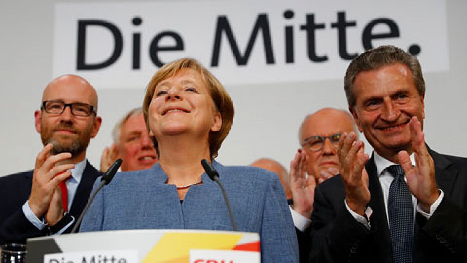 Merkel vuelve a gobernar en Alemania y la ultraderecha entra en el Bundestag