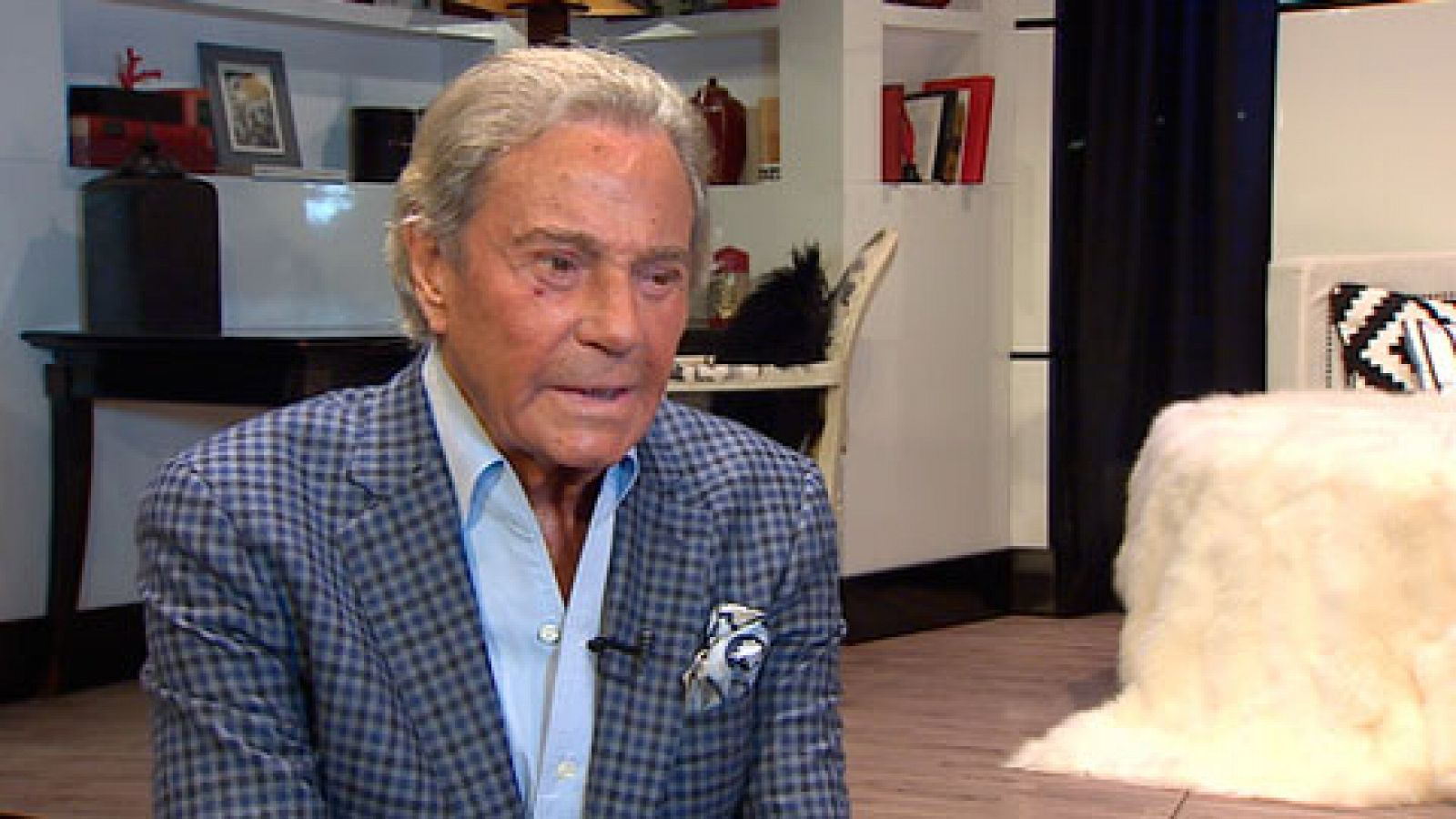 Telediario 1: A sus 88 años, Arturo Fernández continúa siendo el eterno seductor | RTVE Play