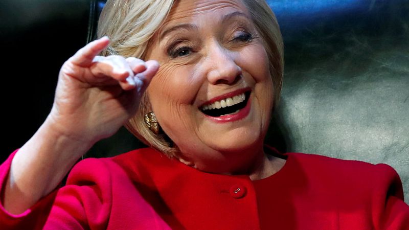 Hillary Clinton rememora en un libro, 'Que pasó' durante la campaña