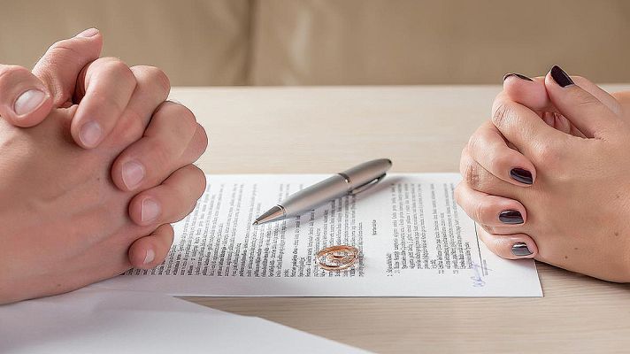 Telediario 1 - Dos de cada mil parejas decidieron dejar de serlo en 2016