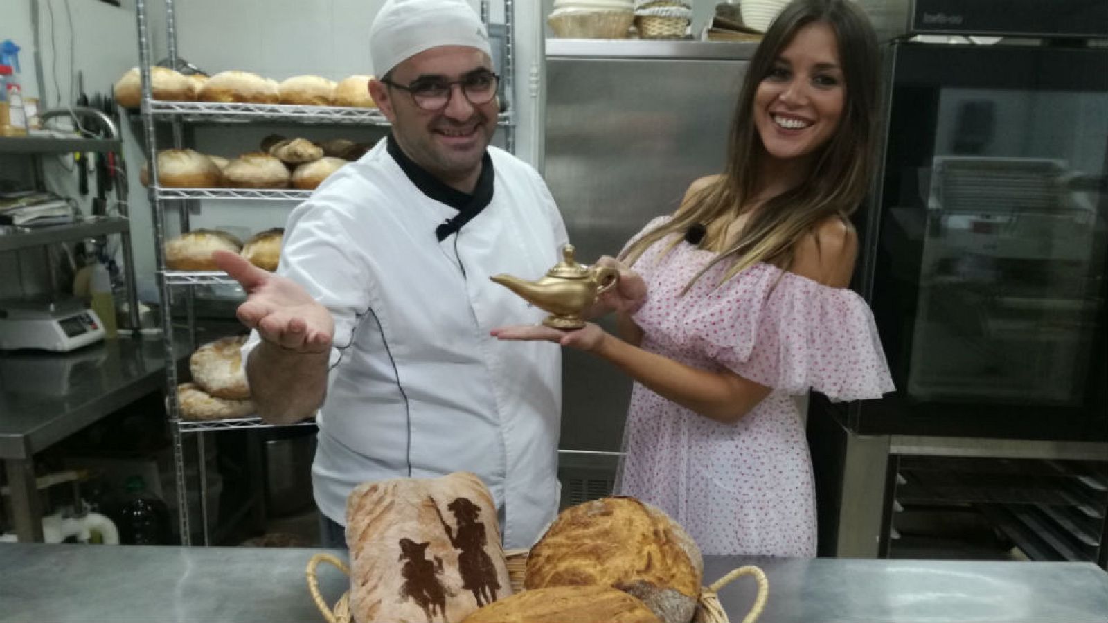 Pan de gazpacho, sandía y remolacha
