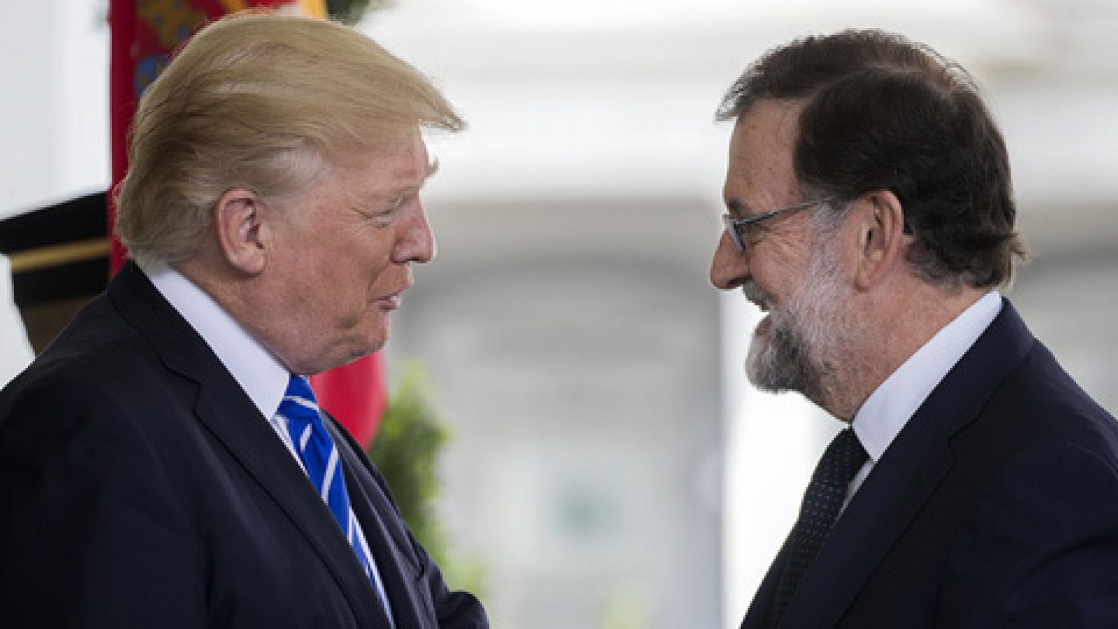 Informativo 24h: Trump recibe a Rajoy en la Casa Blanca | RTVE Play