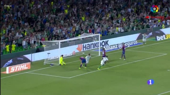  - El Betis saborea un inicio de Liga muy positivo