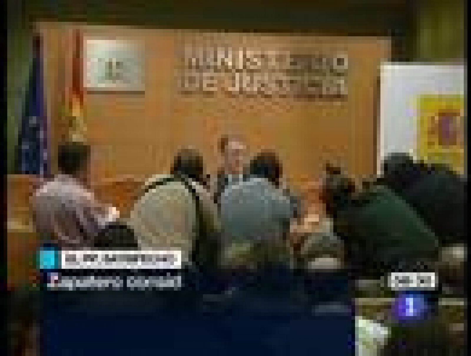 Telediario matinal en cuatro minutos - 24/02/09 | Ver