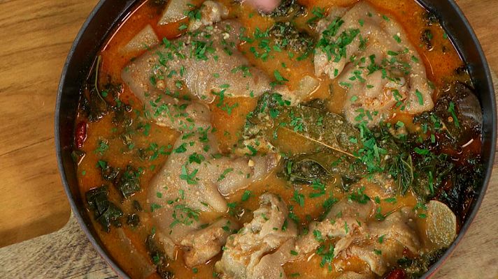 RTVE Cocina - "All i pebre" de pies de cerdo