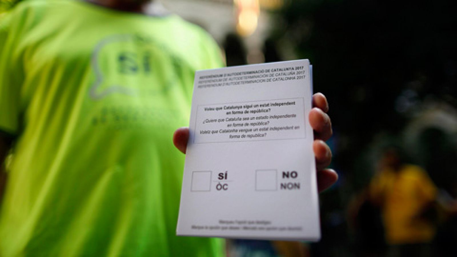 Referéndum en Cataluña: La Guardia Civil requisa 2,5 millones de papeletas y cuatro millones de sobres en Igualada