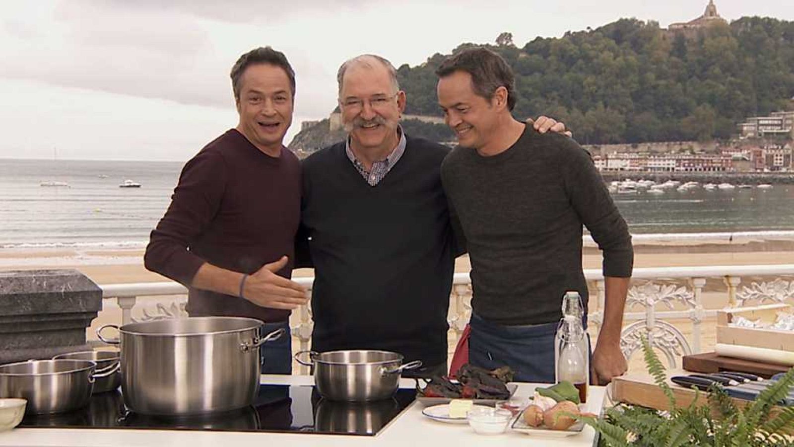 Torres en la cocina - Ensalada de txangurro y kokotxas - ver ahora