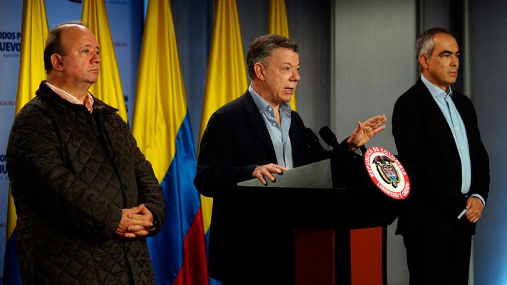 Telediario 1 - El presidente de Colombia firma un decreto para iniciar el cese al fuego con el ELN