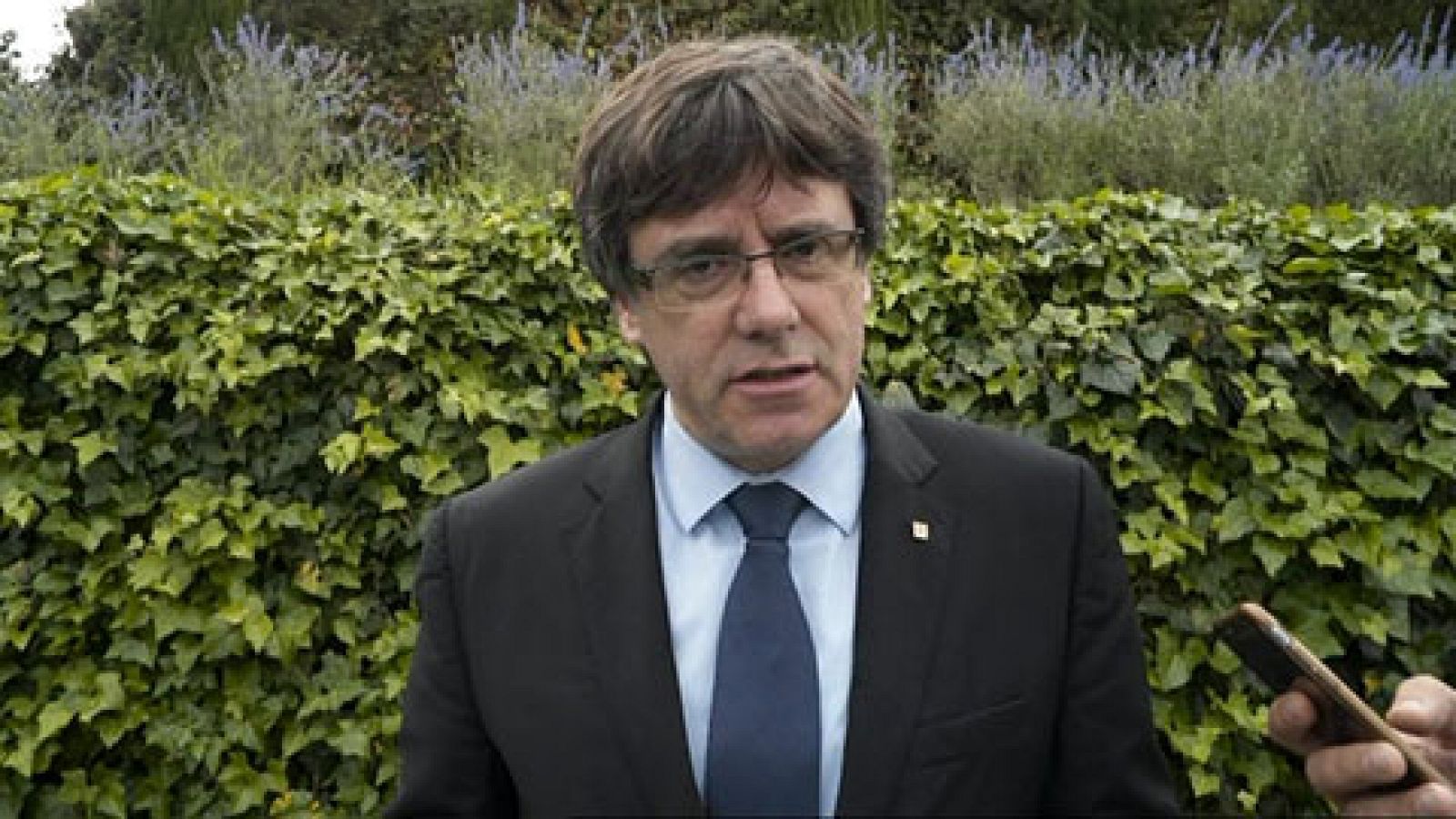 Informativo 24h: Puigdemont asegura que "la represión" no está impidiendo que muchos catalens estén votando | RTVE Play