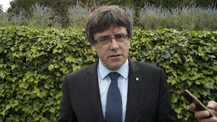 Informativo 24h - Puigdemont asegura que "la represión" no está impidiendo que muchos catalens estén votando