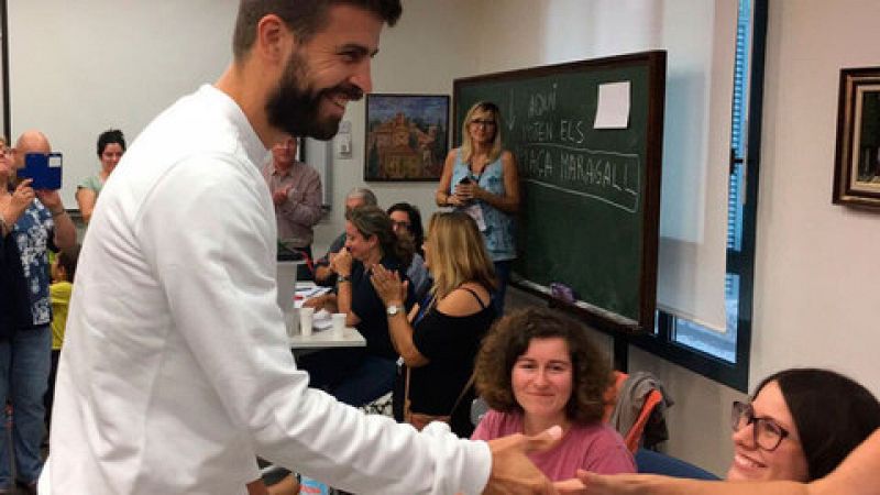 Gerard Piqué ha ido a votar antes de acudir al Camp Nou