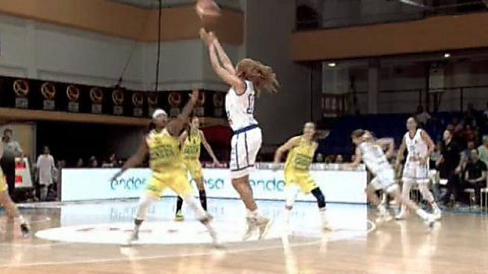 Baloncesto en RTVE: 1ª jornada: Star Center Uni Ferrol - Mann Filter   | RTVE Play