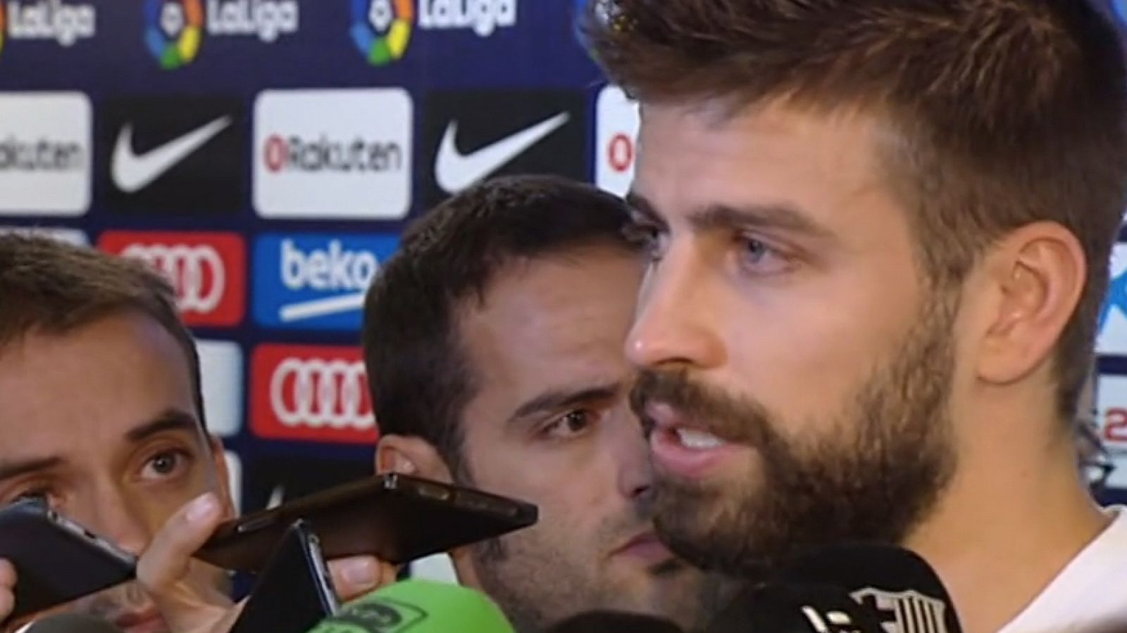 Piqué, entre lágrimas: "Si soy un problema, dejo la selección"