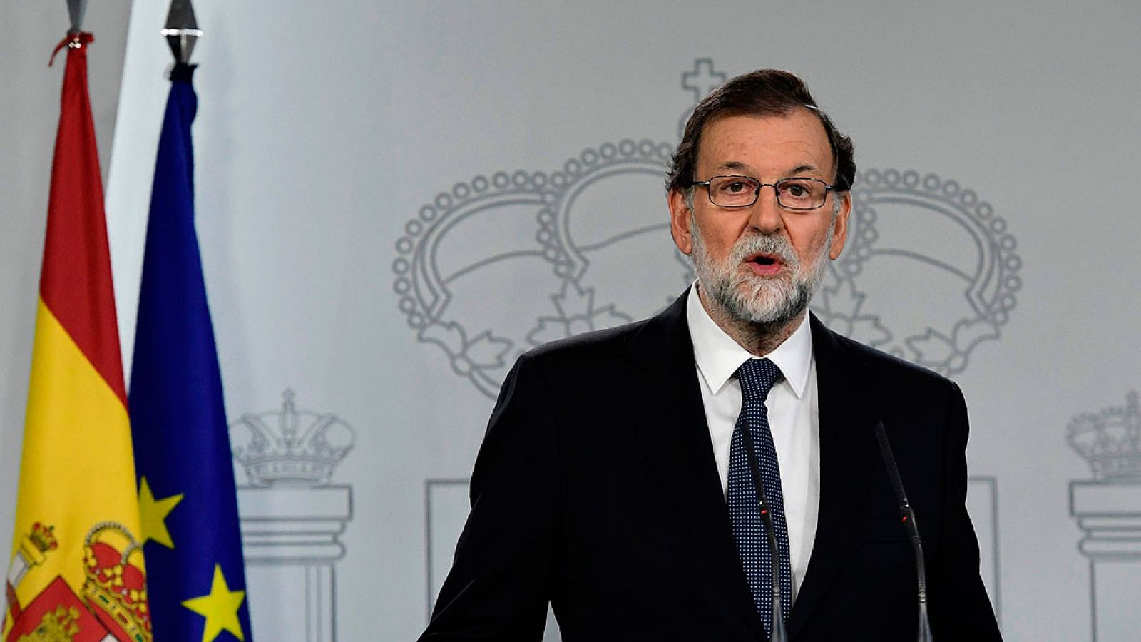 Rajoy comparecerá en el Congreso y convoca a los partidos ante la situación en Cataluña