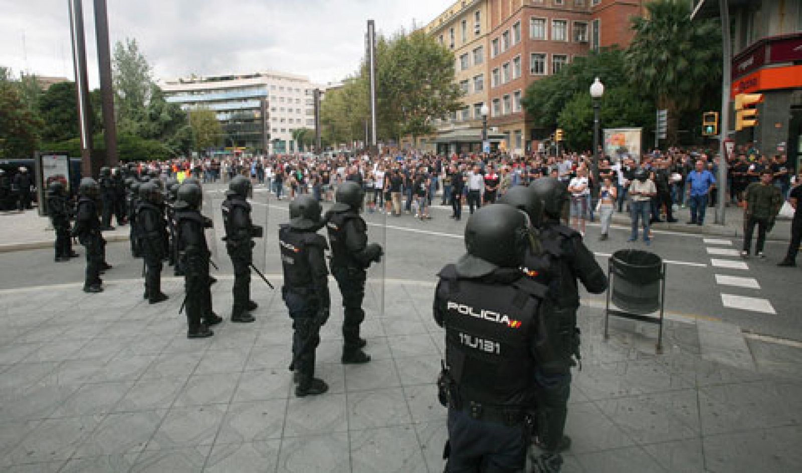 Telediario 1: La Generalitat exige la retirada de los efectivos policiales que se encuentran en Cataluña | RTVE Play