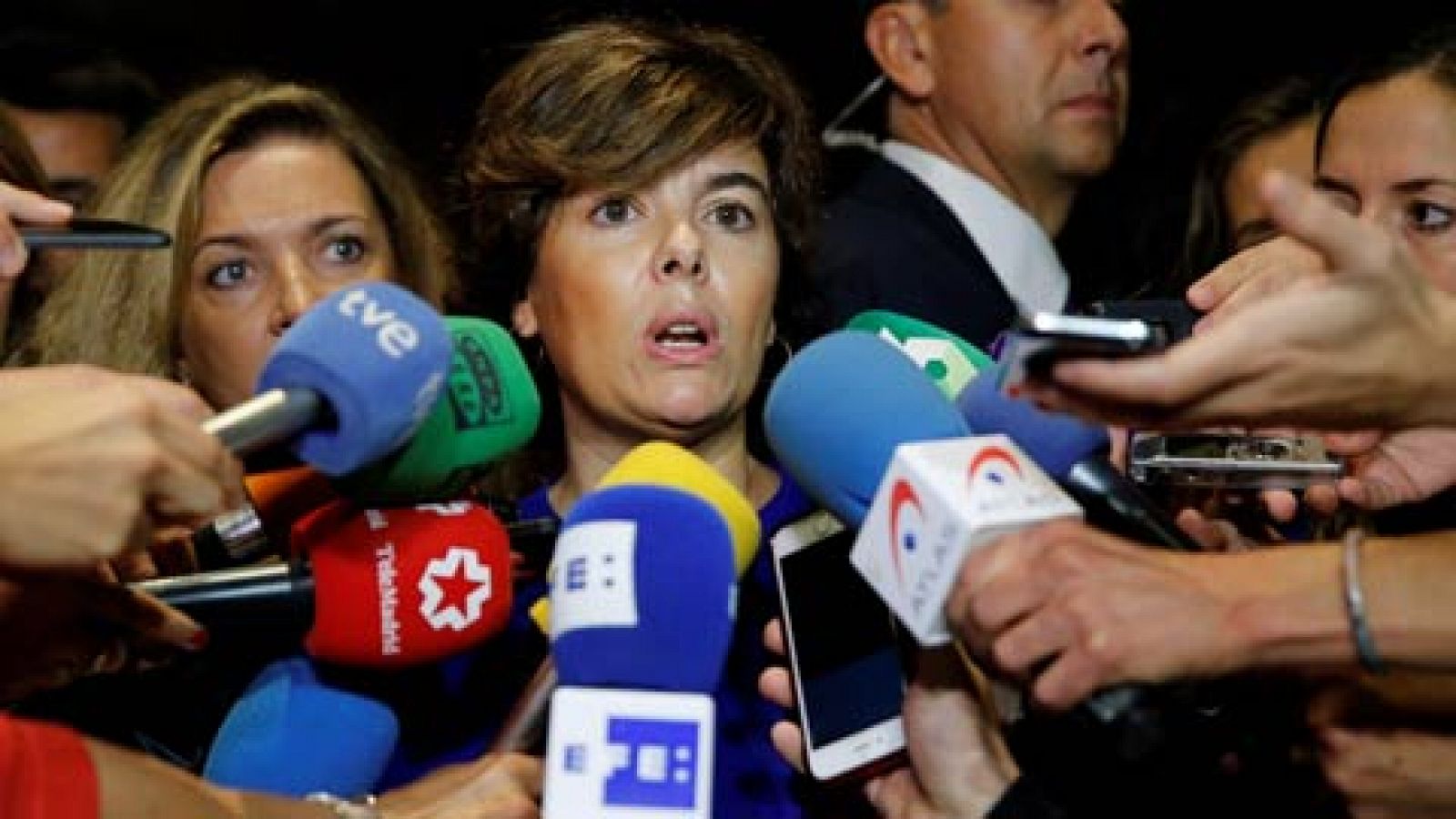 Informativo 24h: La vicepresidenta habla de comportamientos "mafiosos" en Cataluña por el "acoso" a agentes | RTVE Play