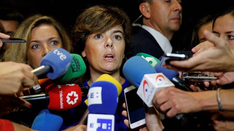 La vicepresidenta habla de comportamientos "mafiosos" en Cataluña por el "acoso" a agentes