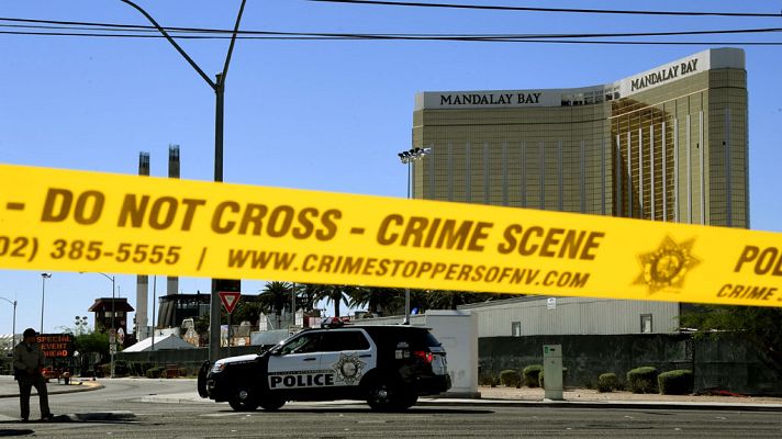 Telediario 1 - La policía investiga los motivos que llevaron a Stephen Paddock a disparar contra la mutlitud en Las Vegas