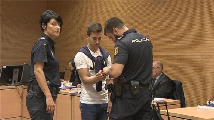  - Juicio al joven que mató al hombre que le introdujo en la droga