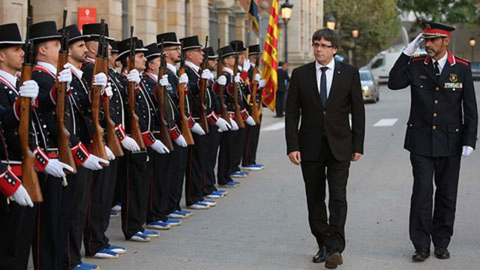 Telediario 1: El Parlament podría declarar la independencia de Cataluña el lunes | RTVE Play