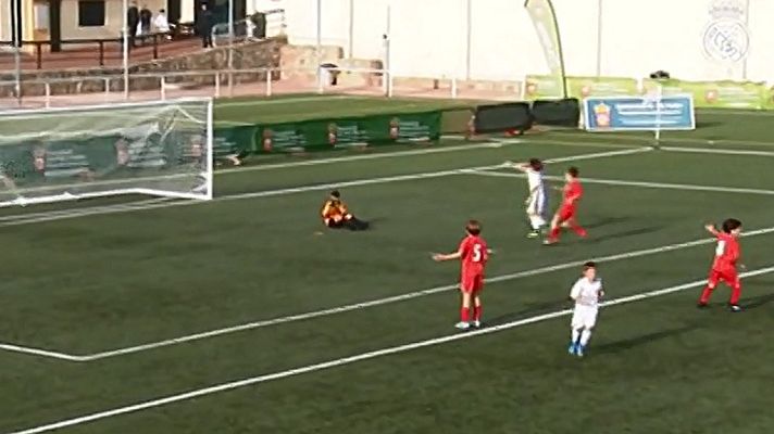 Telediario 1 - Ejemplo de juego limpio del Real Madrid benjamín