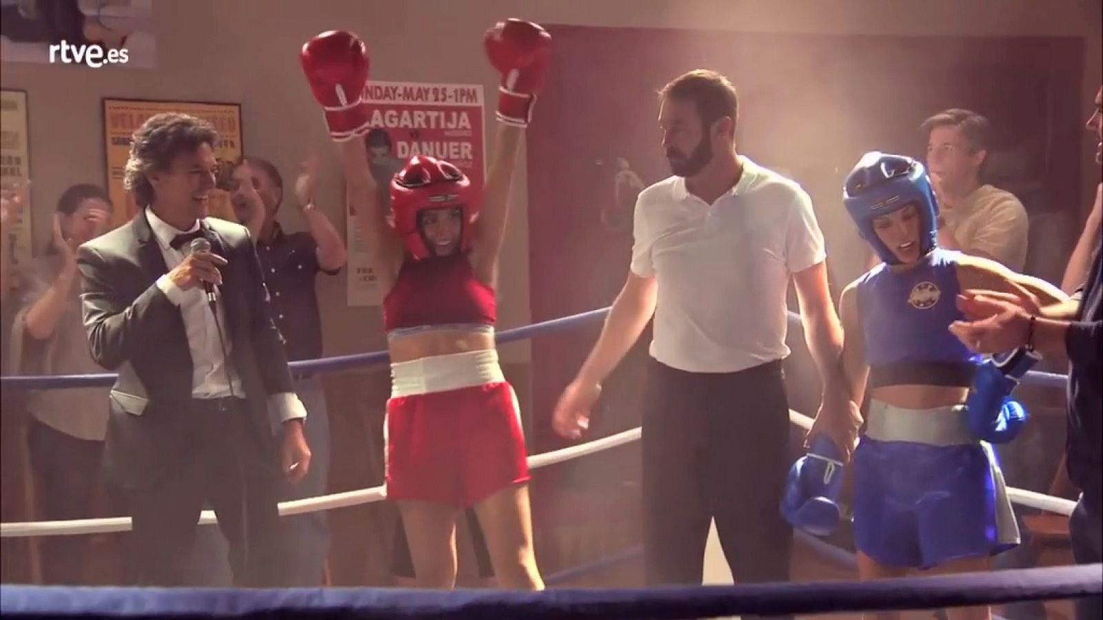 Servir y proteger - Nacha gana el combate