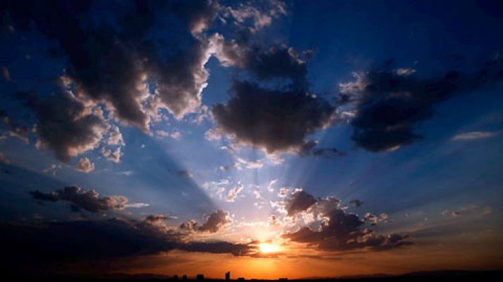 El tiempo - Más calor en Andalucía y menos en la mitad norte y valle del Ebro