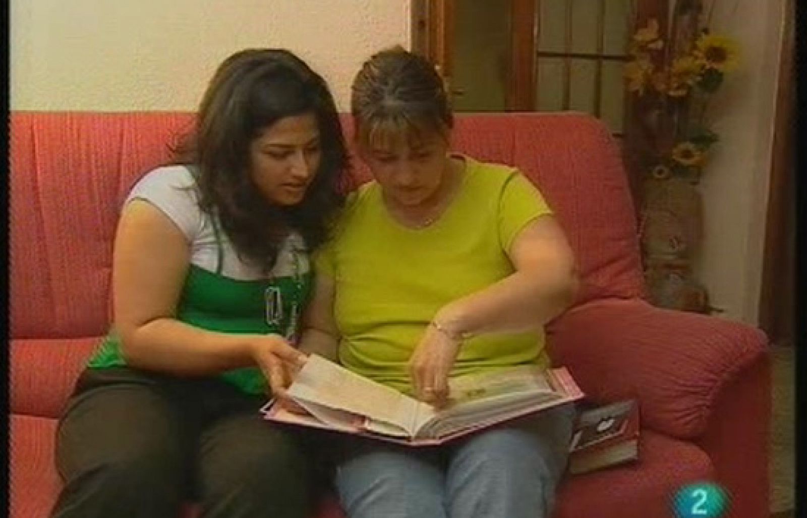 Reportatge:  Mares i fills: separació forçosa