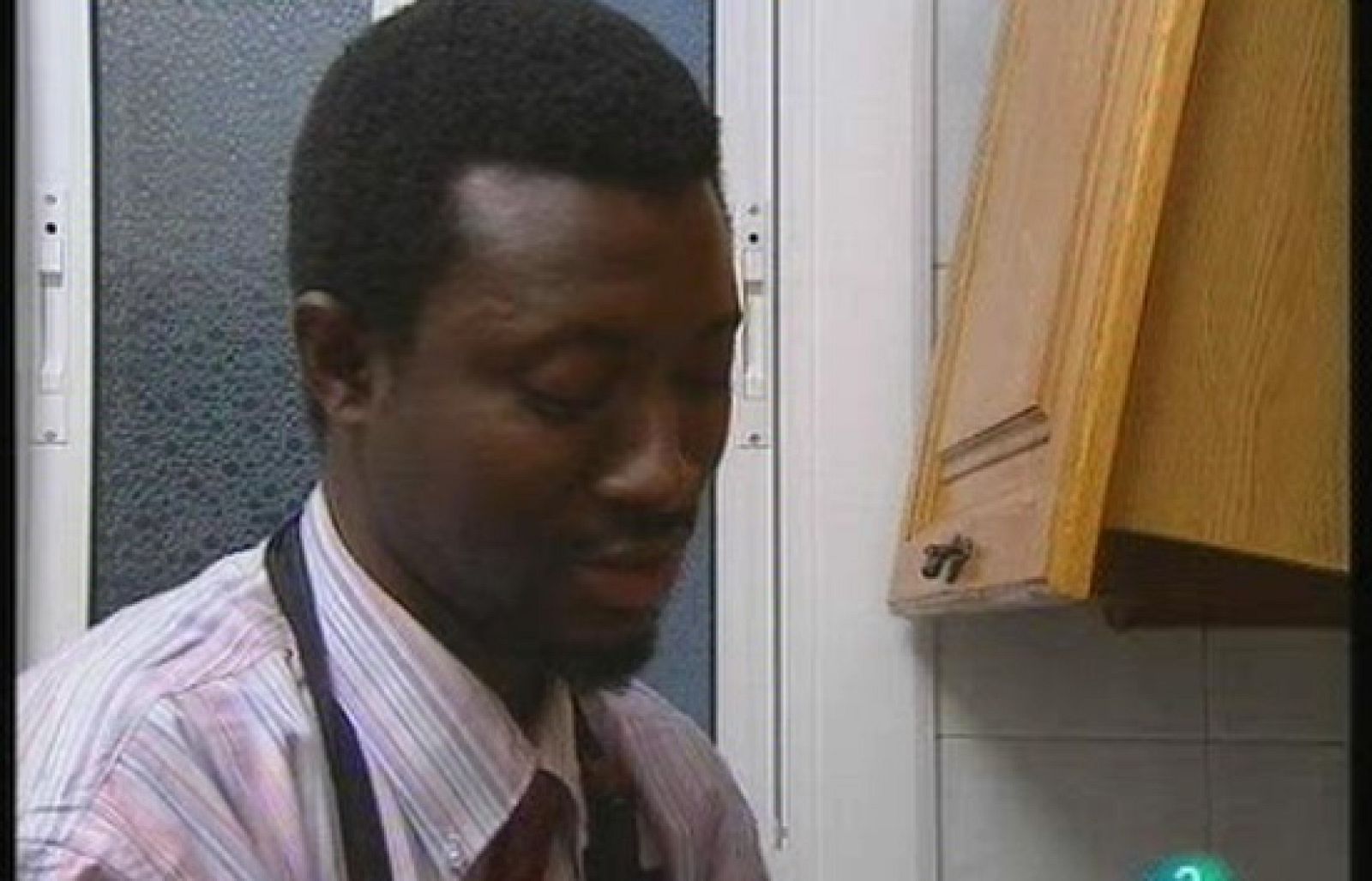 Els nous catalans - La cuina: Un cuiner del Senegal - Els nous catalans | Veure