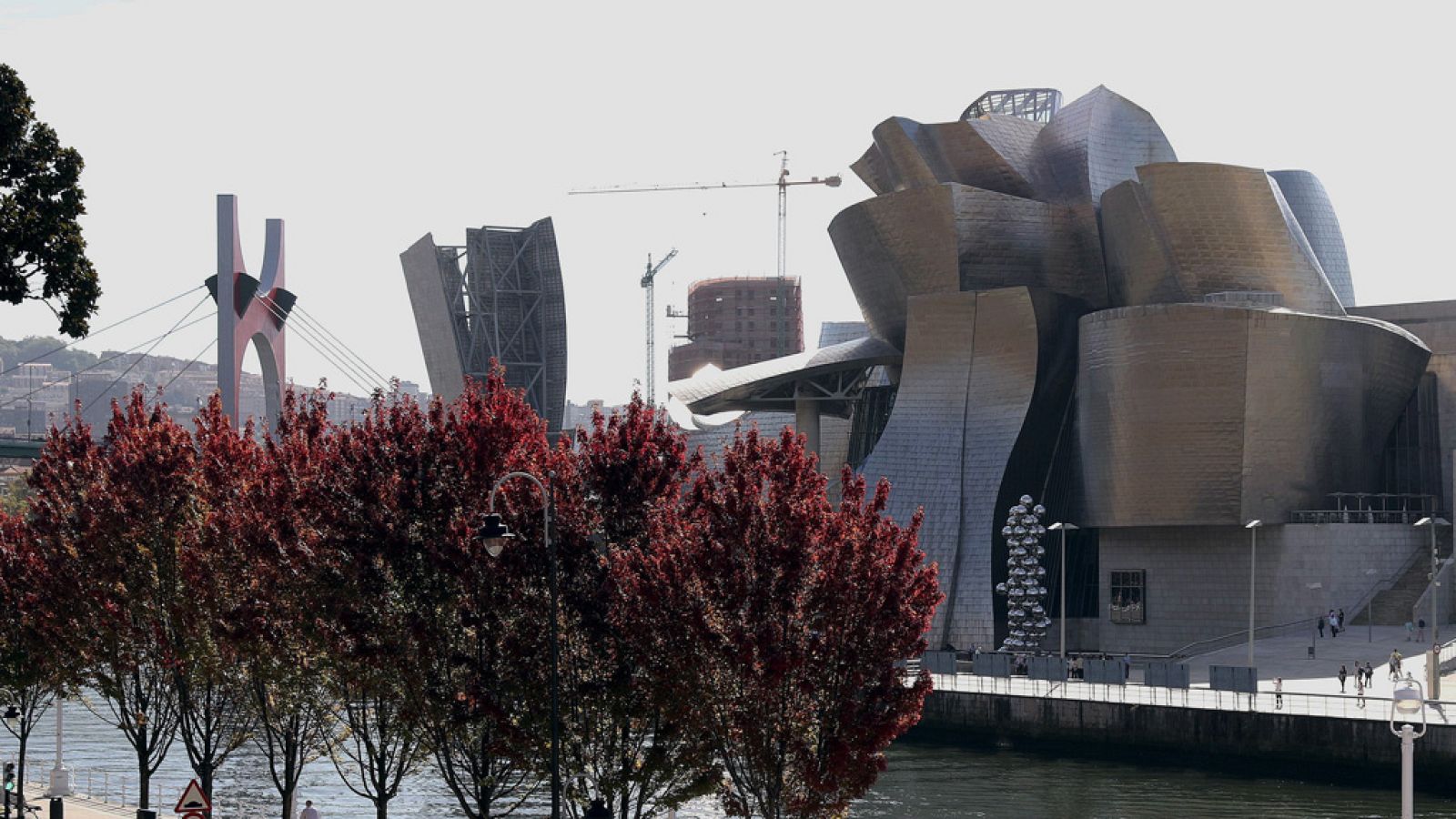 El Guggemheim y la Sagrada Familia, escenarios de la nueva novela de Dan Brown, 'Origen'