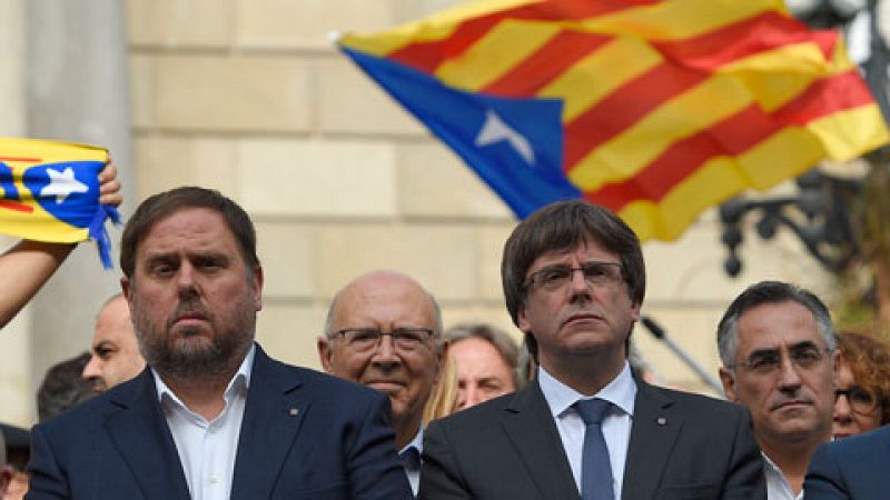 La Generalitat niega que haya fuga de empresas de Cataluña y De Guindos alerta de la pérdida de inversiones