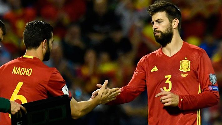  - Clasificación Mundial 2018 | Piqué se va entre más aplausos que pitos