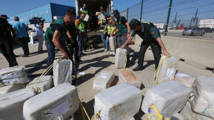 Intervienen en alta mar 3.800 kilos de cocaína en un navío con rumbo a España